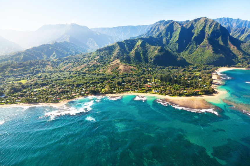 Hawaii Drone Laws – Enjoy a Safer Airspace!